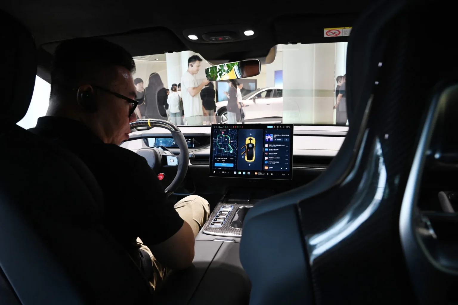 Xiaomi driver death adds to China’s push for new EV door designs