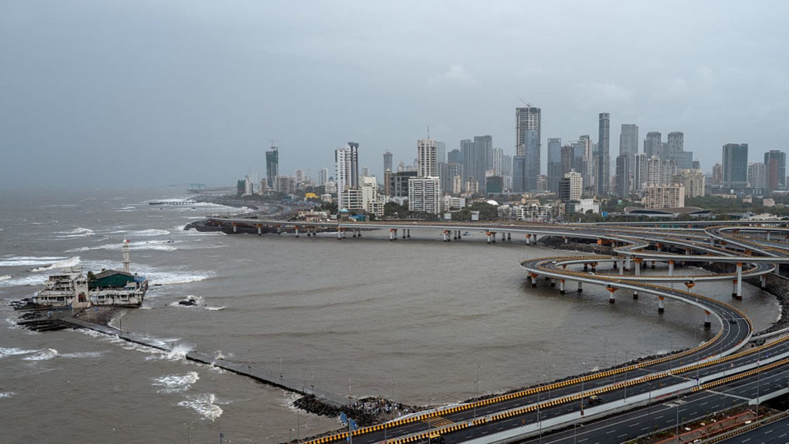 India’s economy grows at faster-than-expected 7.8% in the June quarter