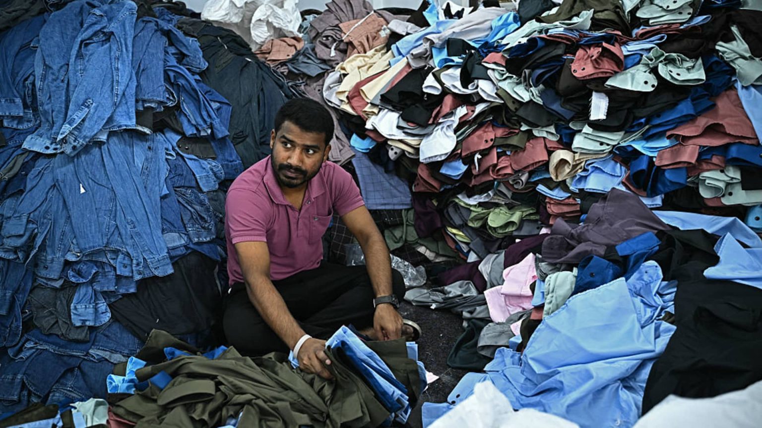 India cuts tax rates in bid to spur consumption, blunt tariff impact