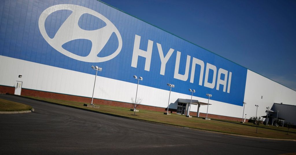 450 detained in major raid by ICE, others at huge Hyundai site in Georgia, officials say