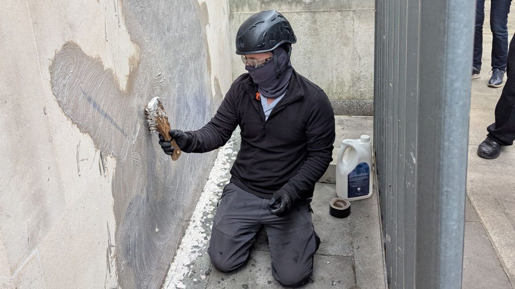 New Banksy artwork being removed from Royal Courts of Justice wall in London | UK News