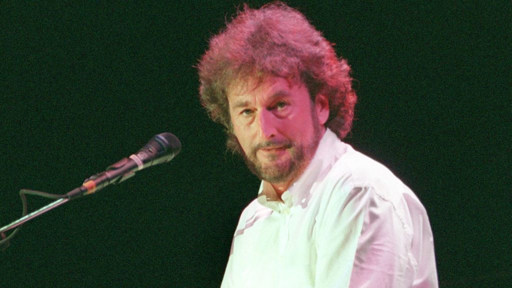 Rick Davies: Supertramp singer and co-founder dies | Ents & Arts News