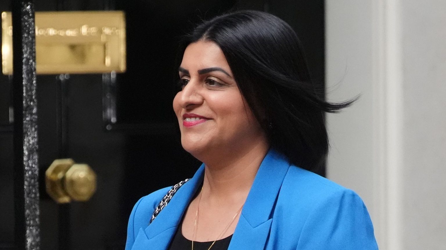 New home secretary to host talks on people smuggling as small-boat crossings hits 30,000 | UK News