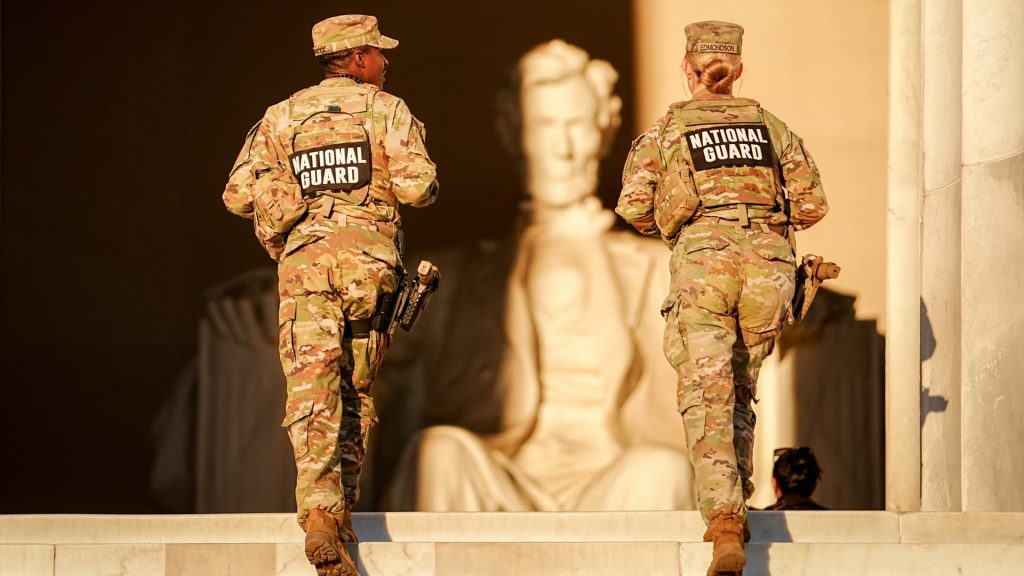 Bill to pay military during government shutdown fails in Senate