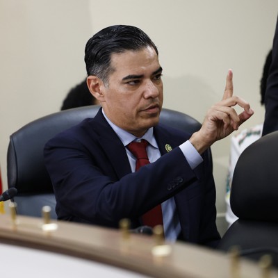 Does agency messaging blaming Democrats for government shutdown violate the Hatch Act?