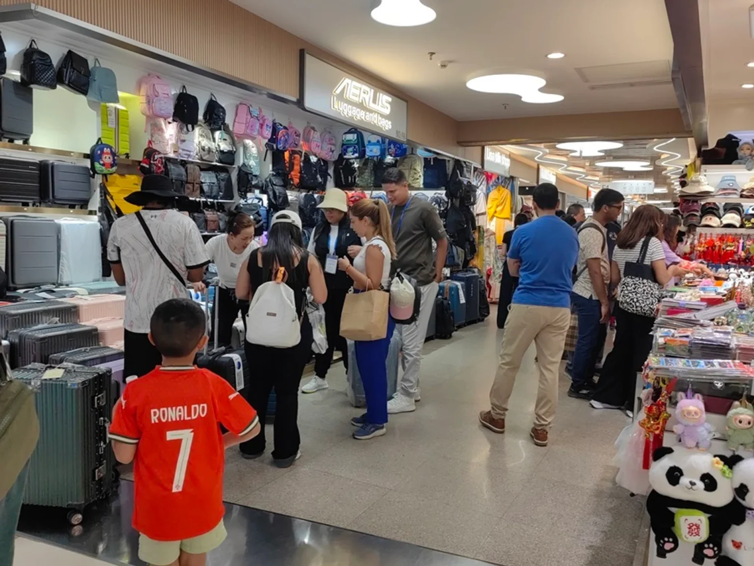 Speaking their language: How Chinese merchants are winning the Middle East