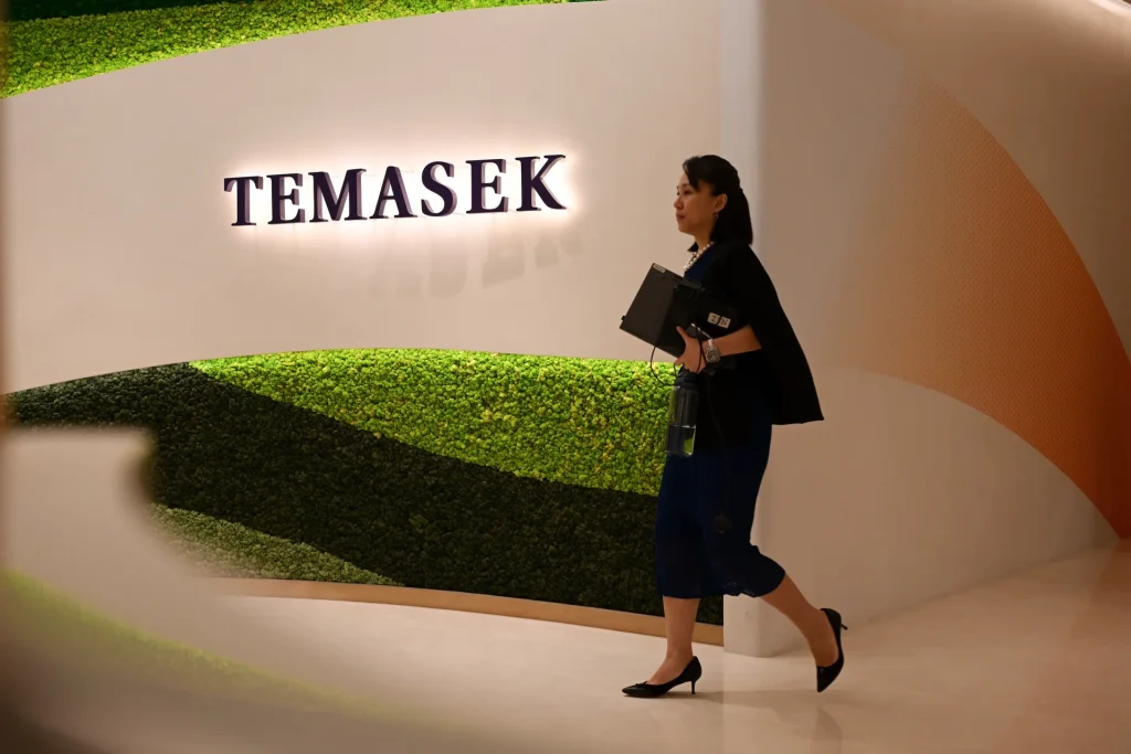 Placements continue, Sert buys back units