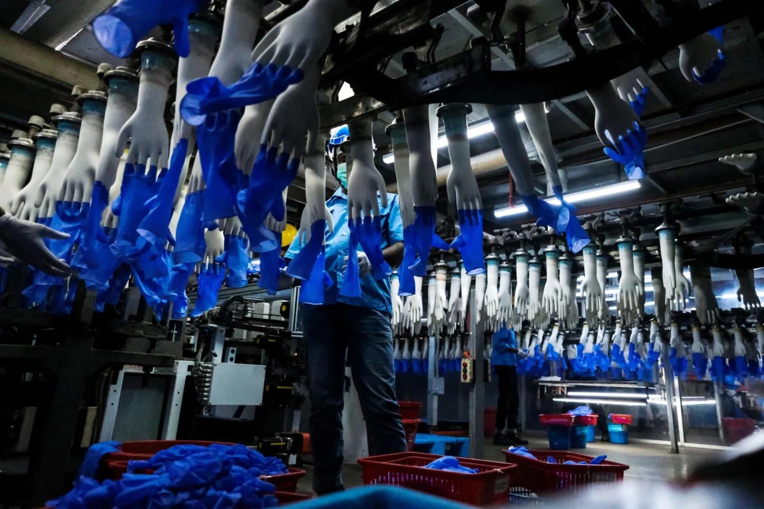 Top Glove shares end flat after 7.3% surge in intra-day trade on return to full-year profitability