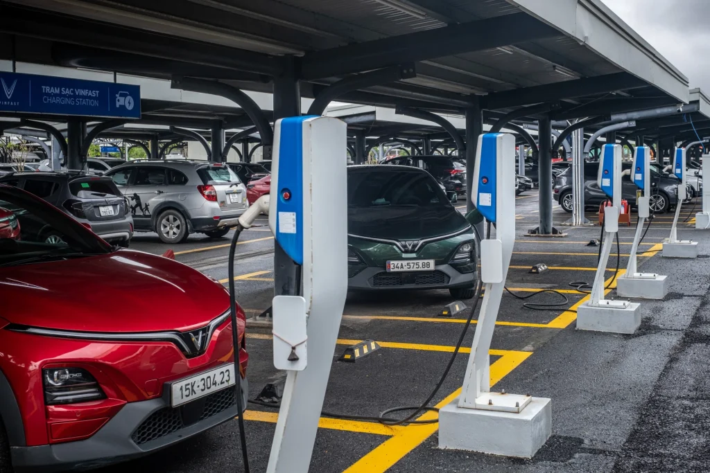 Vingroup seeks US$500 million private credit for EV charging ports