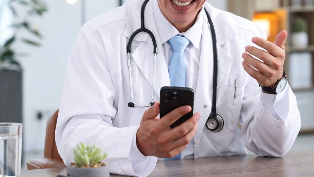 Online Sexologist Consultation in India: DrSafeHands