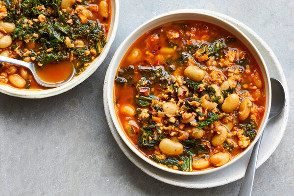 Tina Fey Cooks Only 3 Things, and This Soup Is One