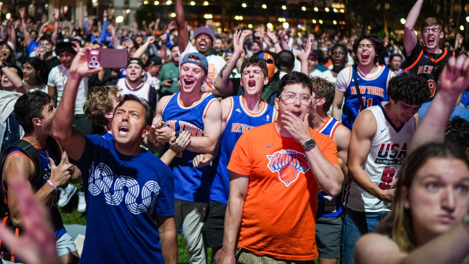 Knicks fever is colliding with World Cup buzz, and New York soccer bars are trying to juggle both