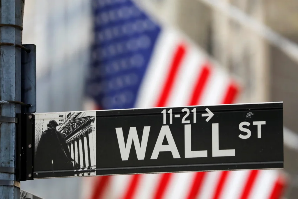 US stocks: Wall Street falls as tech earnings spark AI spending worries and oil hits US$100