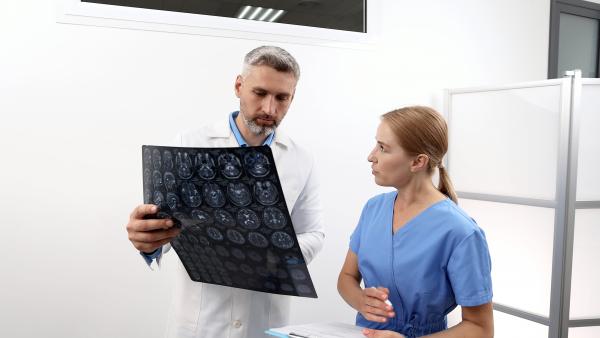Radiologic Tech Pay Vs Allied Health In Kansas & Midwest