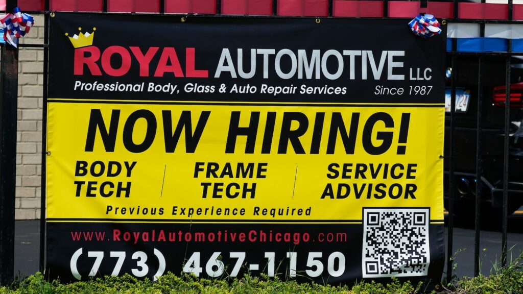 US filings for unemployment aid fall to 187,000 last week, fewest since 1969