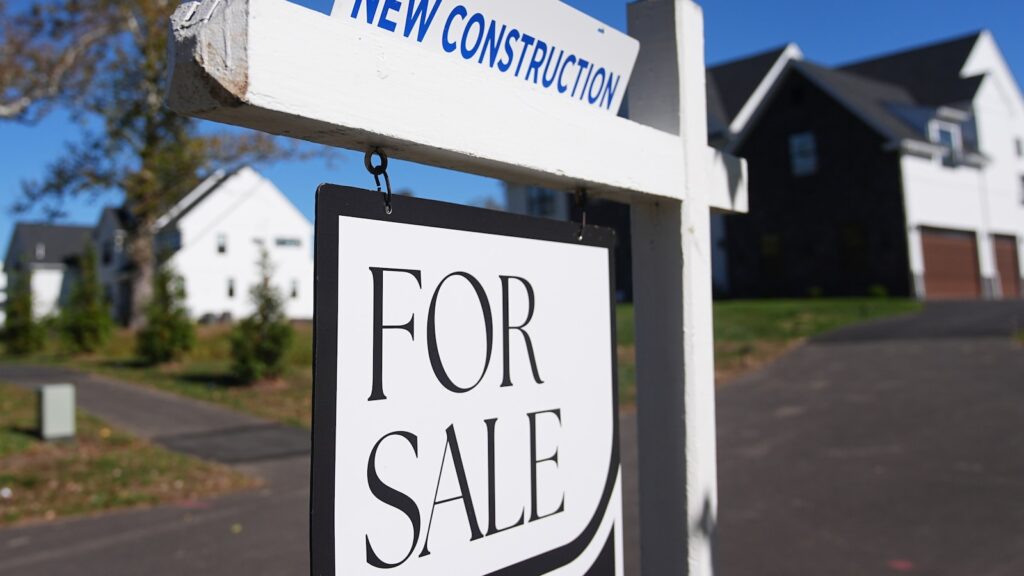 Average 30-year US mortgage rate climbs to 6.58%, highest level in nearly a year