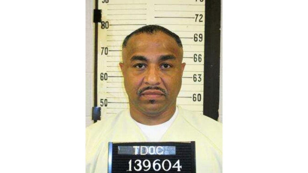 Complaint accuses doctor involved in failed Tennessee execution of violating ethics
