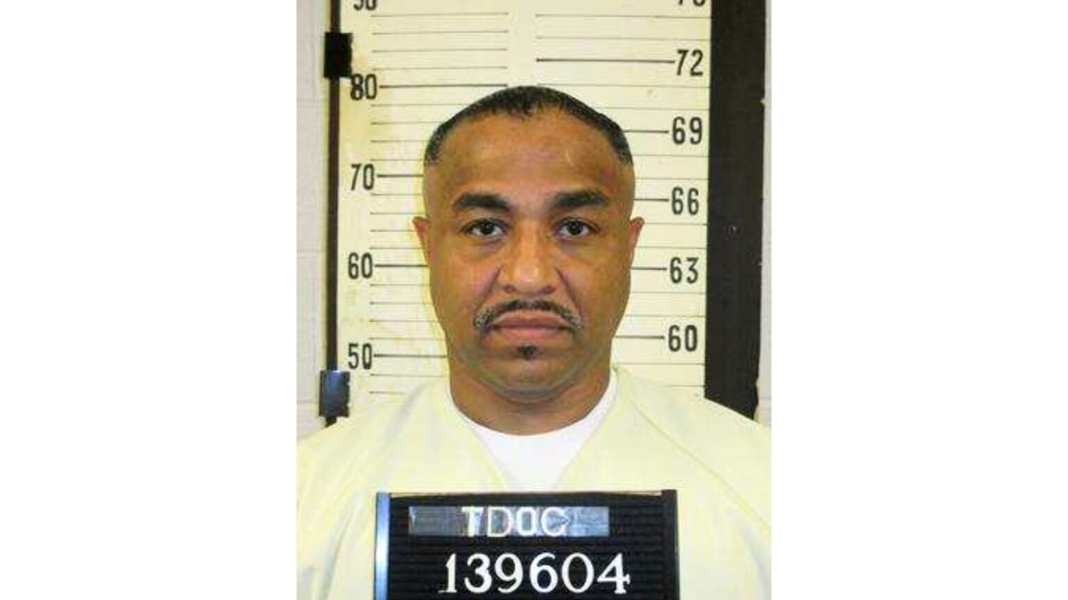 Complaint accuses doctor involved in failed Tennessee execution of violating ethics