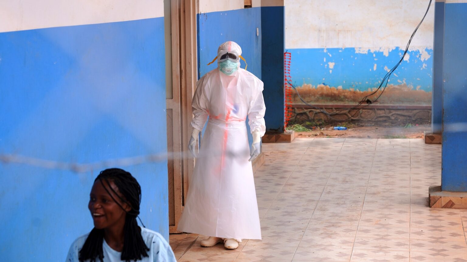 What experts are saying as Ebola outbreak in Congo, Uganda kills more than 1,000