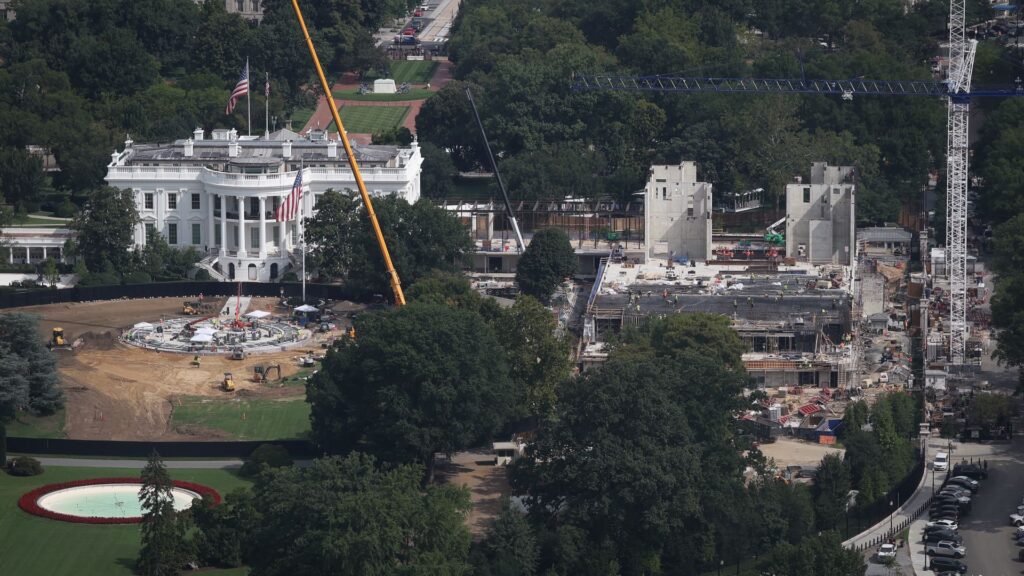 Supreme Court allows Trump’s White House ballroom construction for now