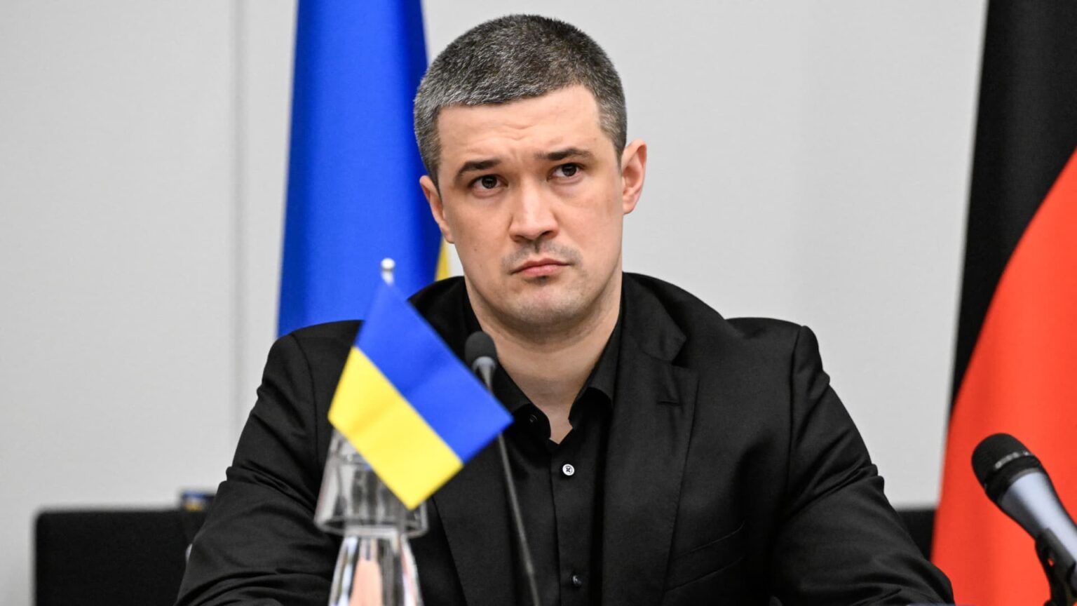 Zelenskky faces call from Fedorov for presidential election