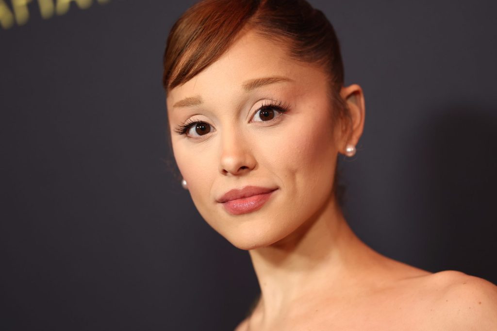 Ariana Grande Taking Break After Tour Amid Public Scrutiny