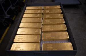 Gold wavers as bond yields rebound, oil jump fuels US inflation worries