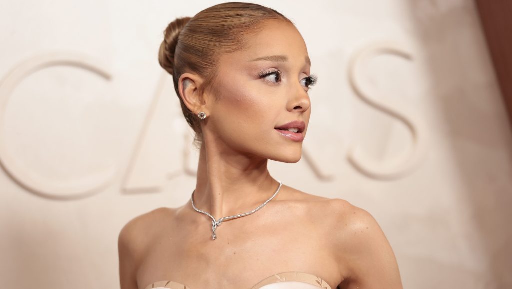 Ariana Grande London Musical To Continue Without ‘Wicked’ Star