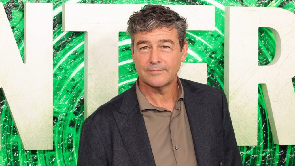 How Kyle Chandler’s Hal Jordan Compares to Ryan Reynolds’
