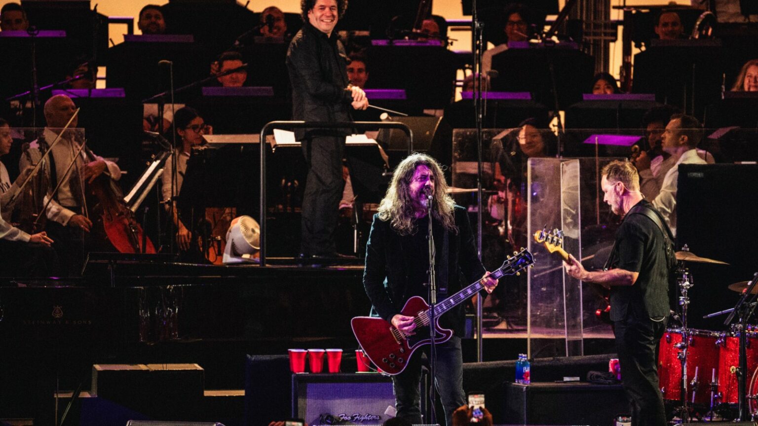 Foo Fighters Perform Gustavo Dudamel’s Penultimate Show at the Bowl