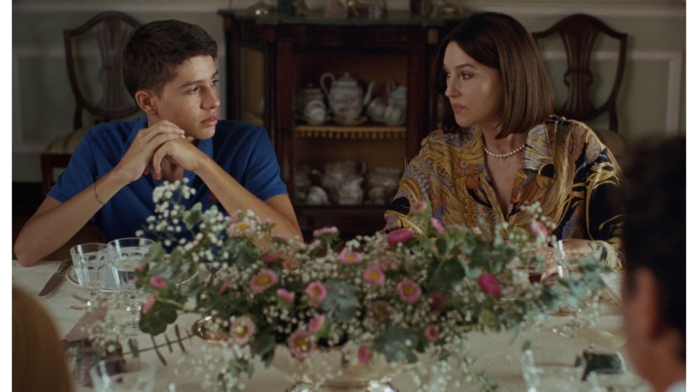 An Amusing, Original Portrait of Adolescent Ennui