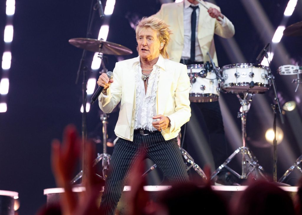 Rod Stewart Concerts Canceled for Heart Stent Procedure
