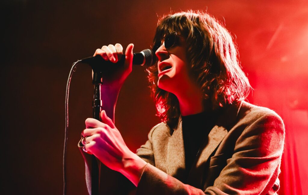 Watch Blossoms debut new song ‘Additional Driver’ with Declan McKenna as they celebrate 10 years of debut album at intimate Manchester show