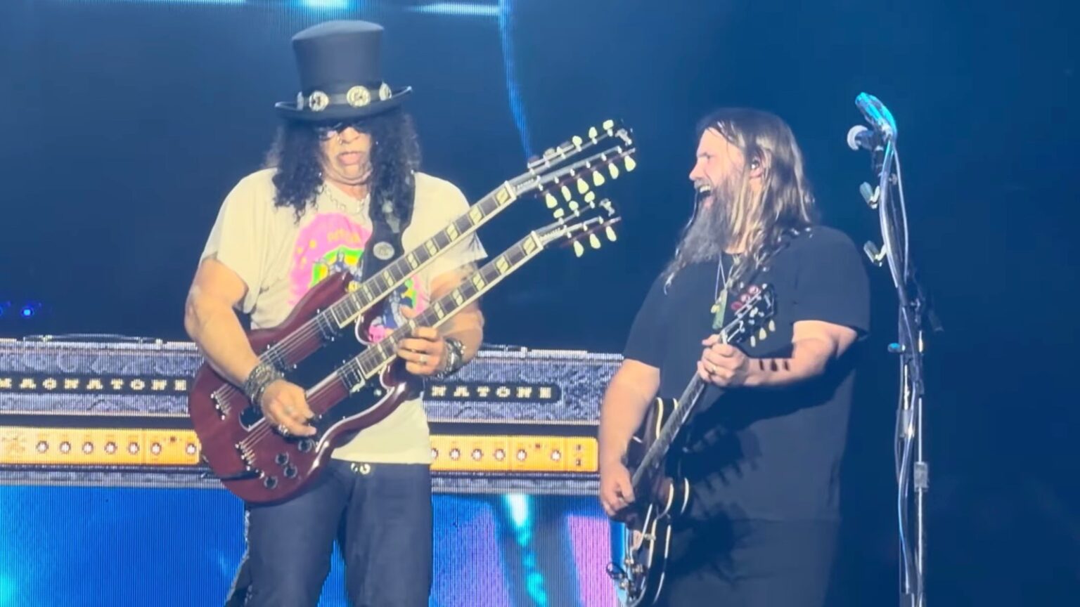 Chris Stapleton Joins Guns N’ Roses for ‘Heaven’s Door’ in Toronto