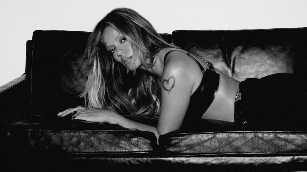 Karol G ‘No Me Arrepiento de Sentir Tanto’ Album Review
