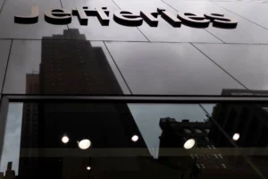 Jefferies fund wins Singapore asset freeze against Radiant World