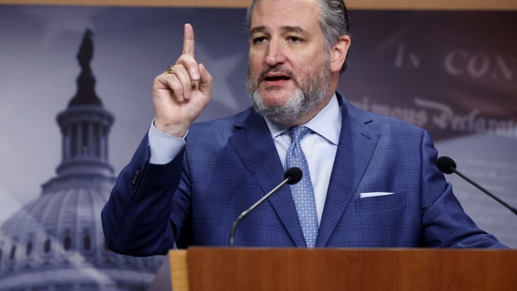 Senate advances college sports bill aimed at regulating NIL deals