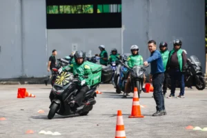 New guidelines on size, design of waiting bays for delivery riders