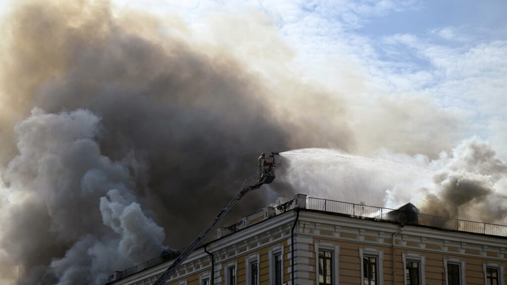 Russia launches massive strikes on Ukraine’s power grid
