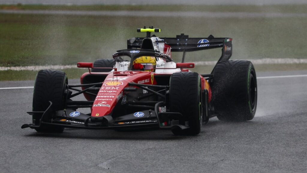 F1 in Bahrain… in Malaysia: The race needed a software update to start